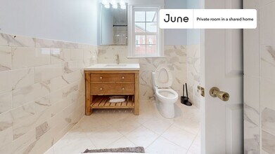 Private bedroom in 7 bed/6 bath Home in Washington, DC - Building Photo - Building Photo