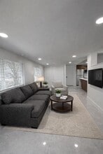916 NE 2nd St in Hallandale Beach, FL - Building Photo - Building Photo