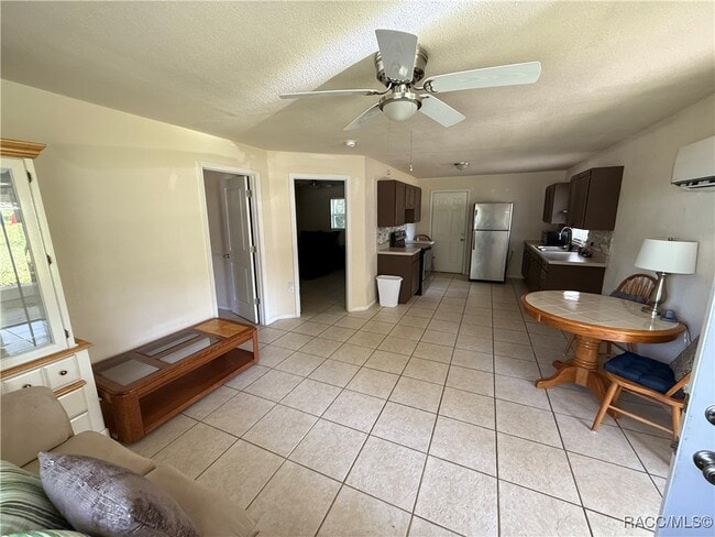property at 3550 Viaduct Ln