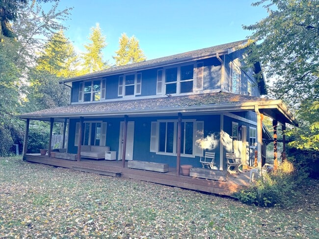 property at 18226 Vashon Hwy SW