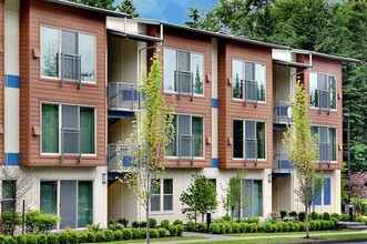 Compass Apartments in Edmonds, WA - Foto de edificio - Building Photo