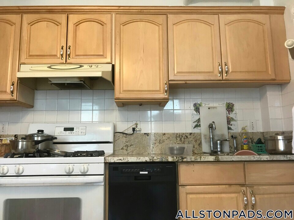 97 Franklin St in Boston, MA - Building Photo