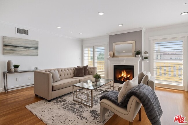 property at 123 S Clark Dr