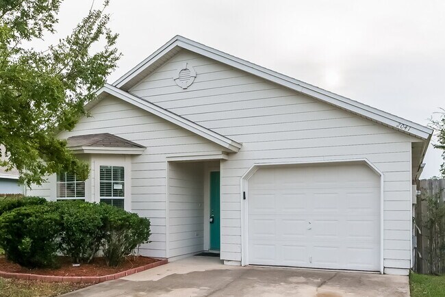 2041 Hunters Trace Cir in Middleburg, FL - Building Photo - Building Photo