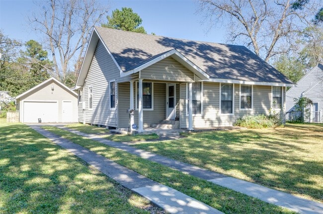 property at 236 W 31st St