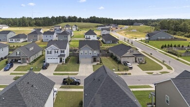 912 Newburn Dr in North Augusta, SC - Building Photo - Building Photo