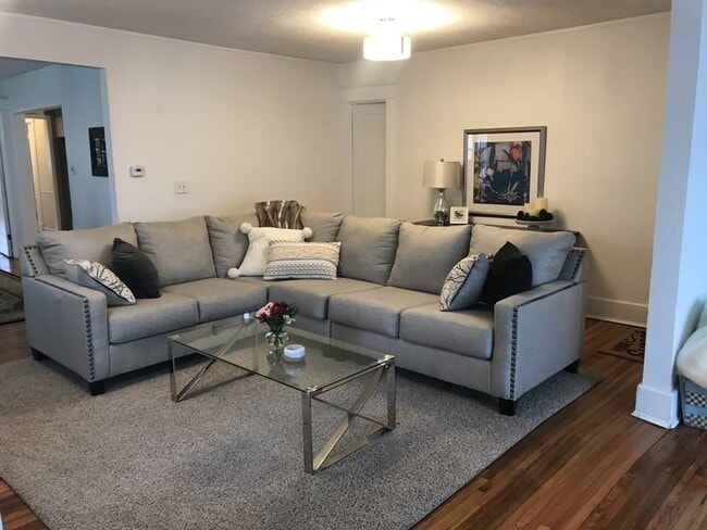 5 Commonwealth Ave, Unit Lower in Buffalo, NY - Building Photo - Building Photo