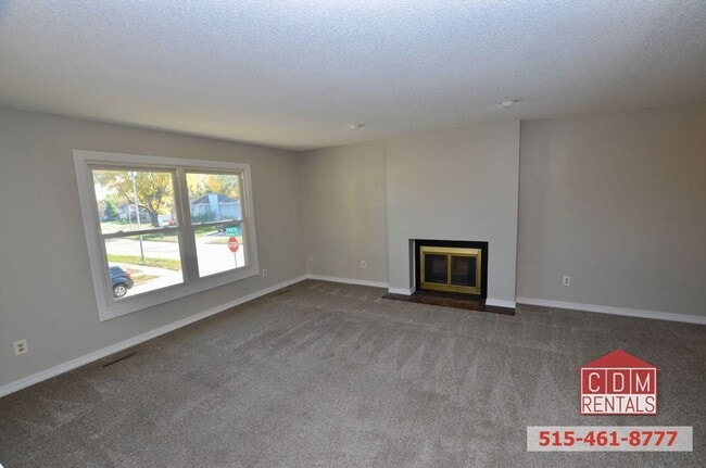 4332 Park Ct in Urbandale, IA - Building Photo - Building Photo