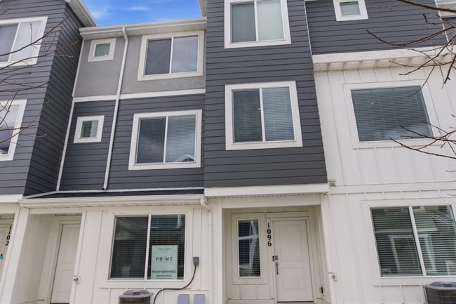 property at 1096 Quarter Deck Wy