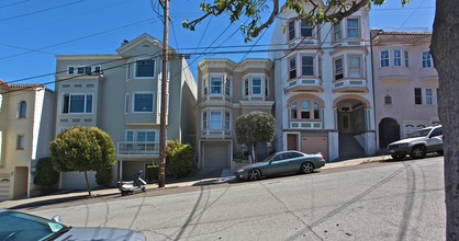 747-749 Chestnut St in San Francisco, CA - Building Photo - Building Photo