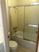 2000 Durant Ave in Berkeley, CA - Foto de edificio - Building Photo