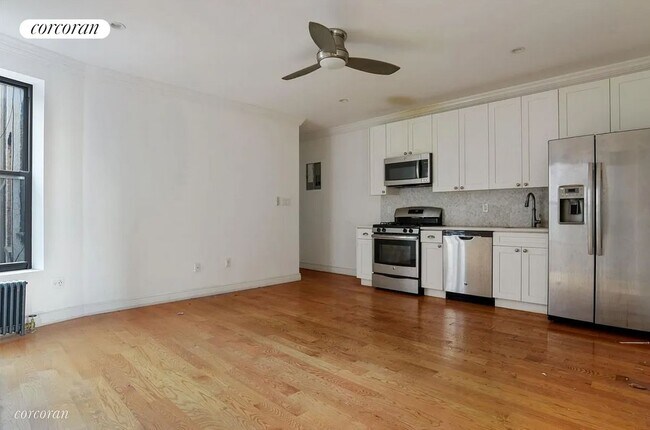 245 Ocean Pkwy in Brooklyn, NY - Building Photo - Building Photo