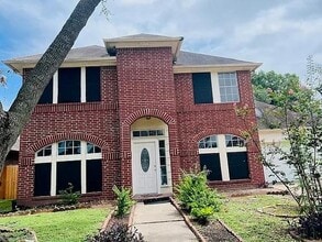 17627 Glenwolf Dr in Houston, TX - Foto de edificio - Building Photo