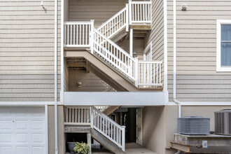 239 Beachfront in Manasquan, NJ - Foto de edificio - Building Photo