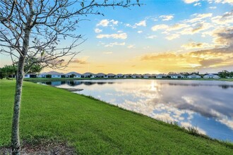 1249 Enbrook Lp in Naples, FL - Building Photo - Building Photo