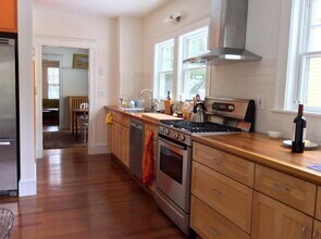 121 Fayerweather St in Cambridge, MA - Building Photo - Building Photo