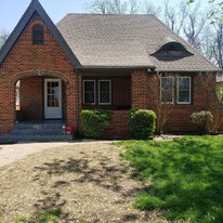 429 S Hayes St in Enid, OK - Building Photo