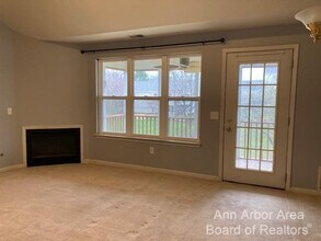 1635 Weatherstone Dr in Ann Arbor, MI - Building Photo - Building Photo