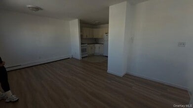 69-51 Almeda Ave in Queens, NY - Building Photo - Building Photo