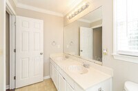 100 Buena Vista Ave photo'