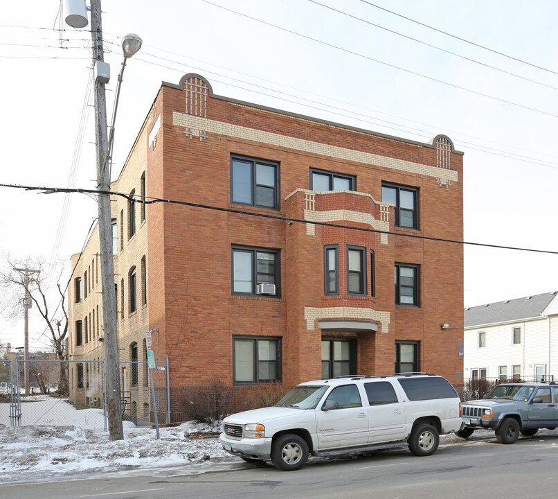 Elliot Park Apartments in Minneapolis, MN - Foto de edificio