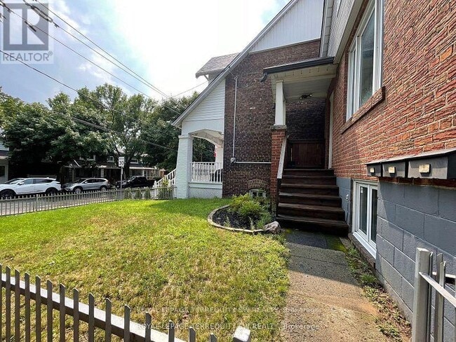 property at 102 Merrill Ave E