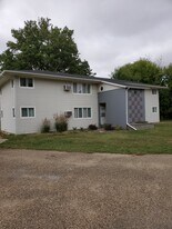 519 N Patsy St, Unit 4 in Mediapolis, IA - Building Photo