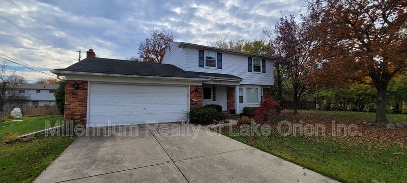29359 Hemlock Dr in Farmington Hills, MI - Building Photo