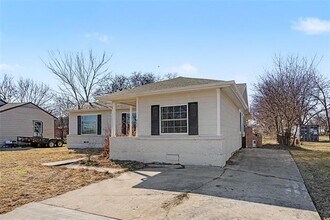 4603 Bonnie View Rd in Dallas, TX - Building Photo - Building Photo