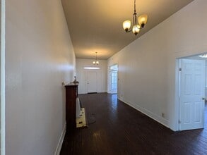 1385 Long Ave in Beaumont, TX - Building Photo - Building Photo