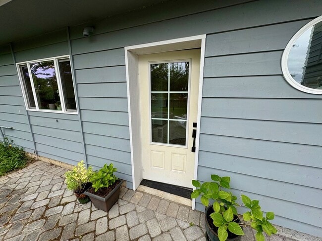 831 Caspers St in Edmonds, WA - Building Photo - Building Photo