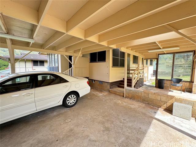 property at 1620 Kilohana St