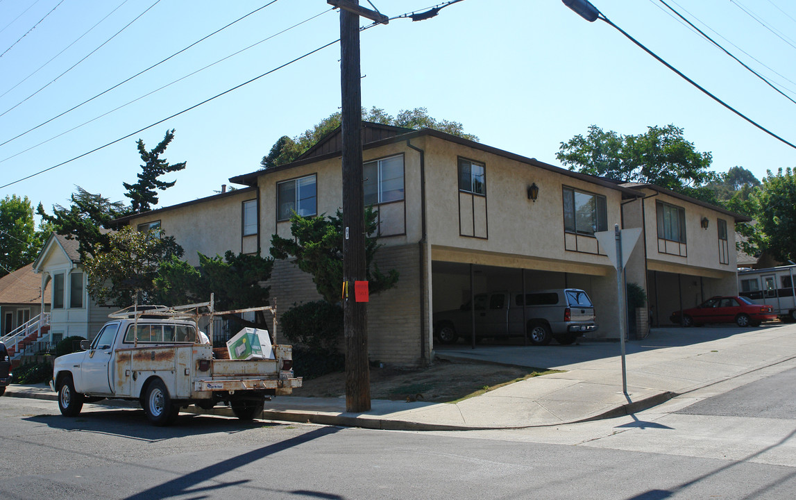 711 Talbart St in Martinez, CA - Building Photo