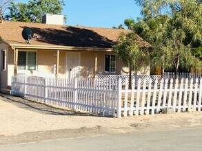 7471 Elk Trail in Yucca Valley, CA - Building Photo - Building Photo