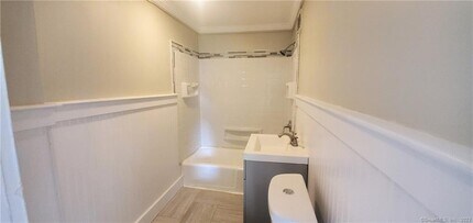 641 Ferry St in New Haven, CT - Building Photo - Building Photo