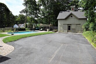 15 Pearl St in Clinton, CT - Building Photo - Building Photo
