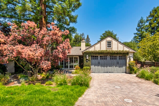 property at 221 W Edith Ave