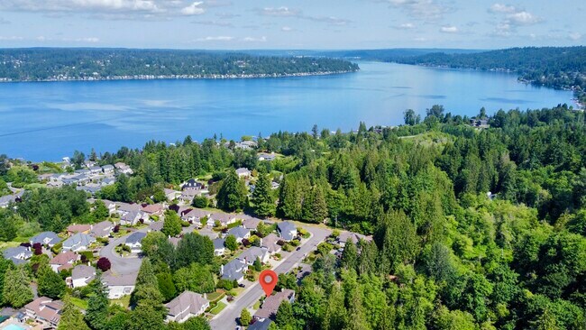 908 200th Ave SE in Sammamish, WA - Building Photo - Building Photo