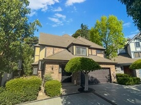 7359 Alicante Rd in Carlsbad, CA - Building Photo