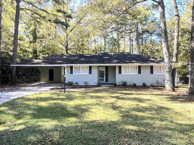 property at 1149 Runnymede Ln