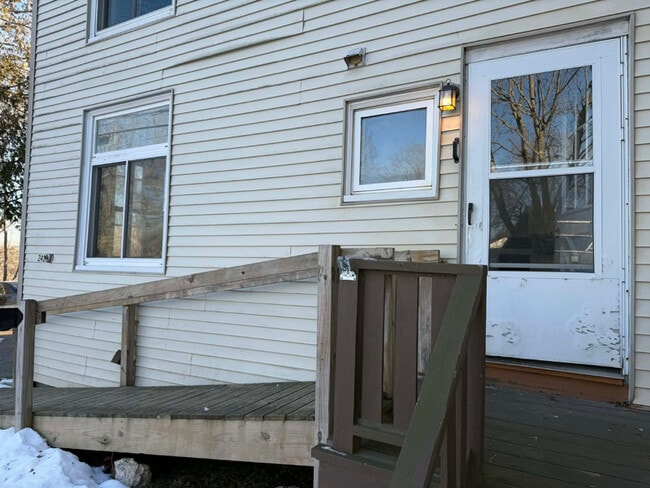 242 Lincoln St in Saco, ME - Building Photo - Building Photo