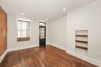 617 N Maxwell Ave in Frederick, MD - Building Photo - Building Photo