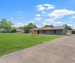 1190 Greenwood Ln in Waco, TX - Building Photo - Building Photo