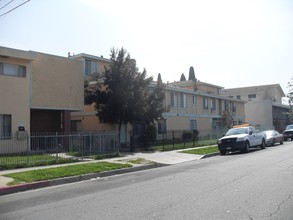 12914 Doty Ave in Hawthorne, CA - Foto de edificio - Building Photo