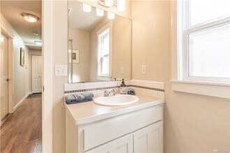 160 Florentia St in Seattle, WA - Building Photo - Building Photo