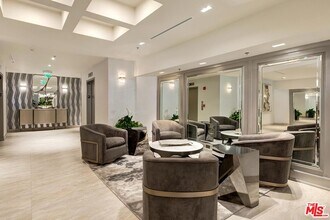 2142 Century Park Ln in Los Angeles, CA - Building Photo - Building Photo