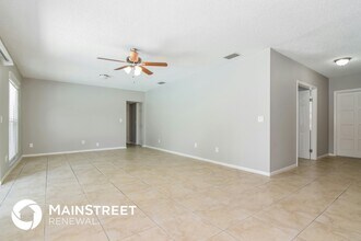 14051 Briardale Ln in Tampa, FL - Building Photo - Building Photo