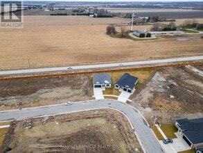 280 Stathis Blvd in Sarnia, ON - Building Photo - Building Photo