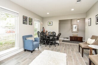 9235 Pecos St in Houston, TX - Building Photo - Building Photo