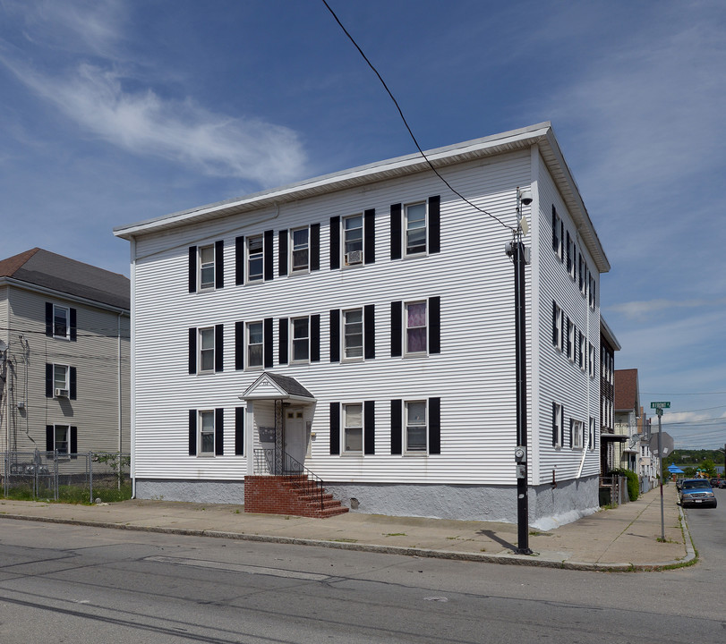 358 N Front St in New Bedford, MA - Building Photo